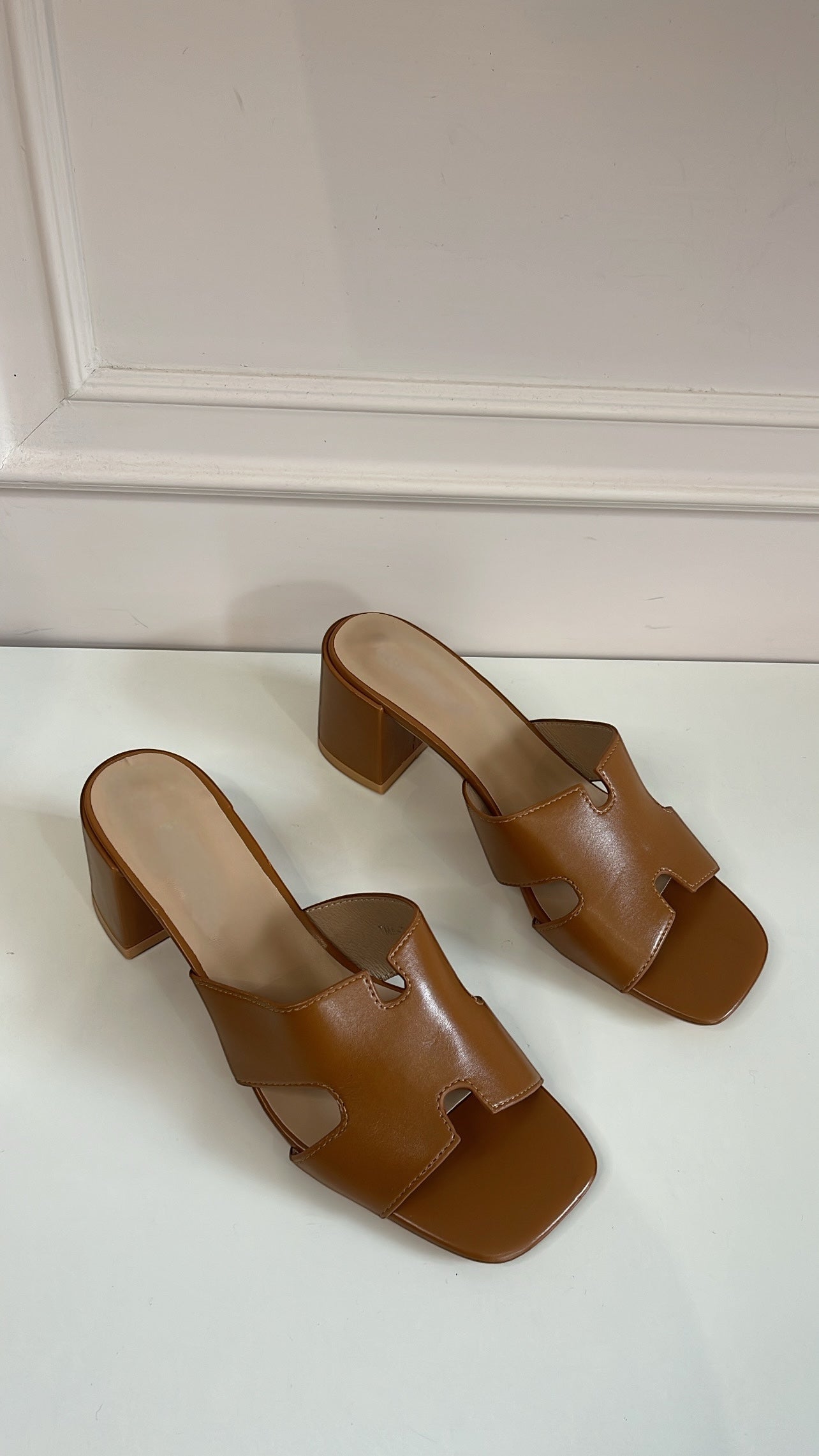 LUNA sandalo con tacco comodo