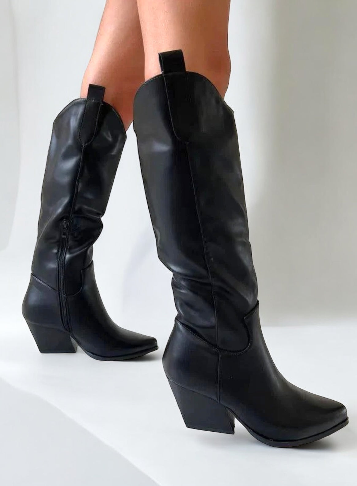 Saint / stivale alto nero