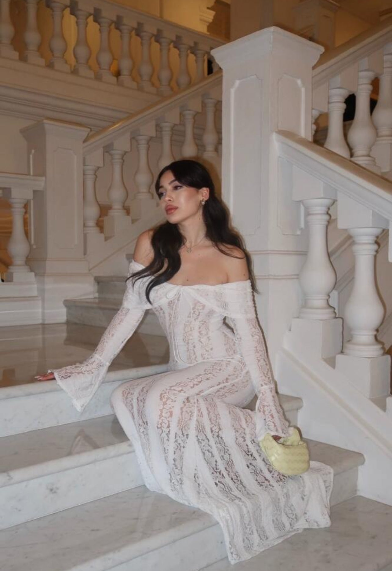 Abito Romantic in pizzo lungo a sirena