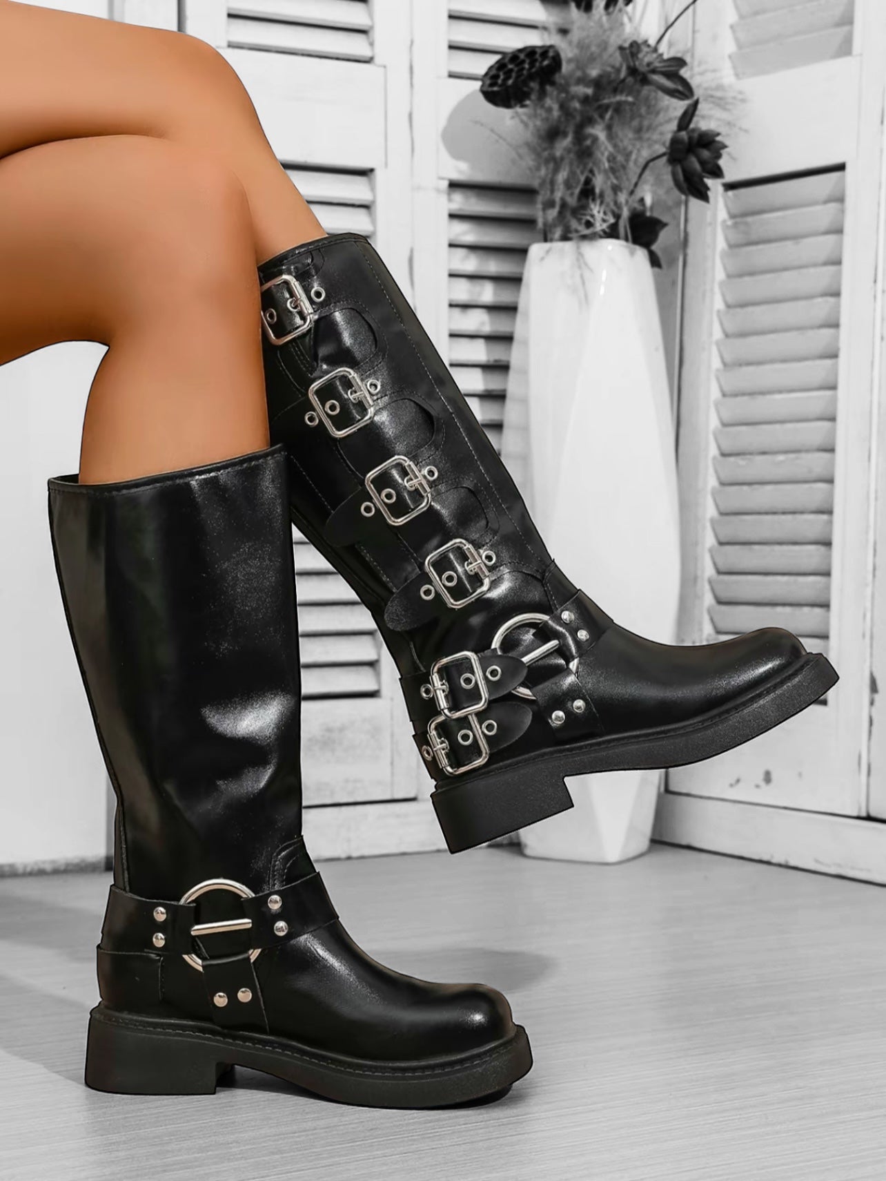 MEGAN - Stivale con fibbie