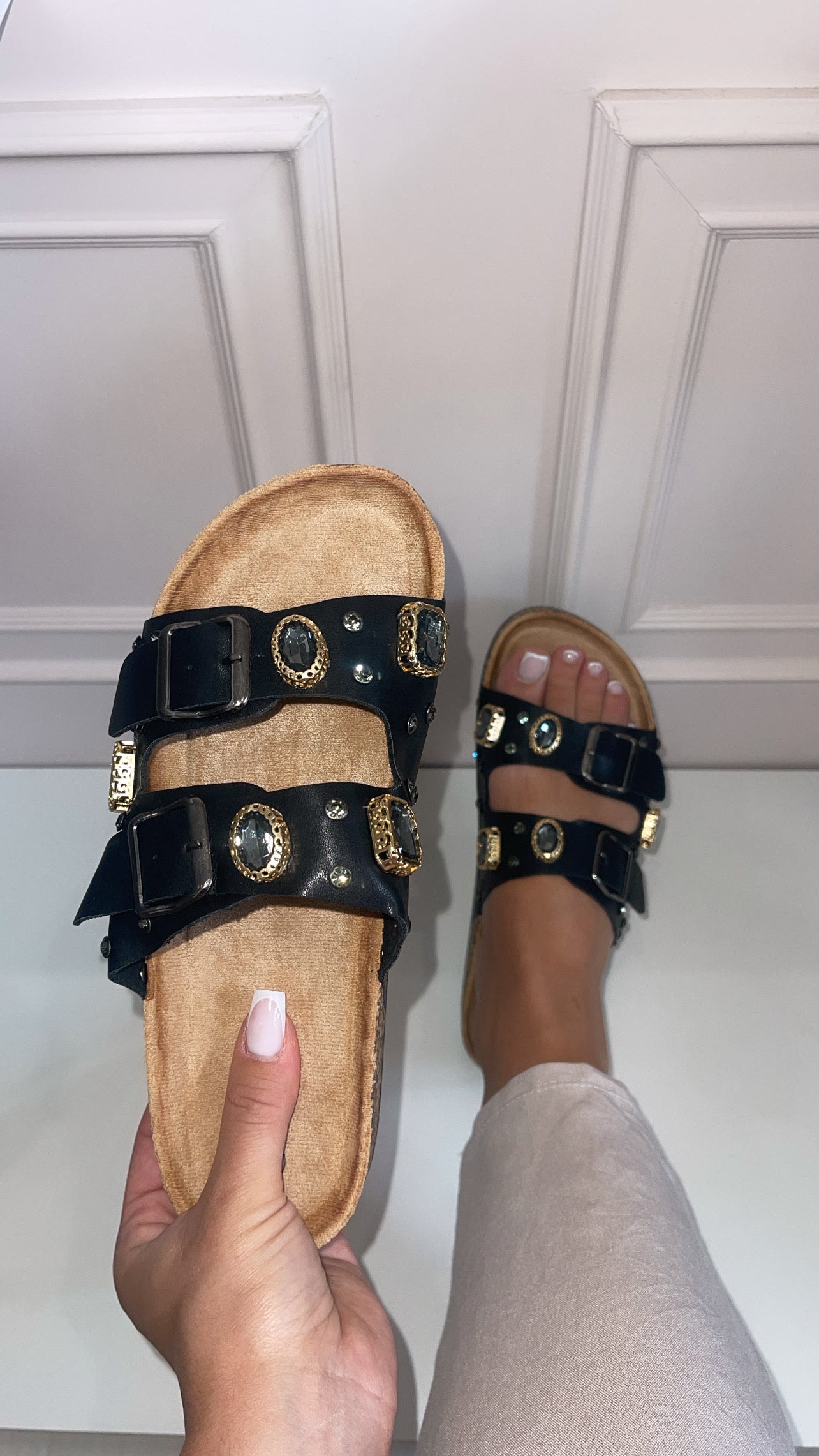 GIULIA / ciabatte con applicazioni black