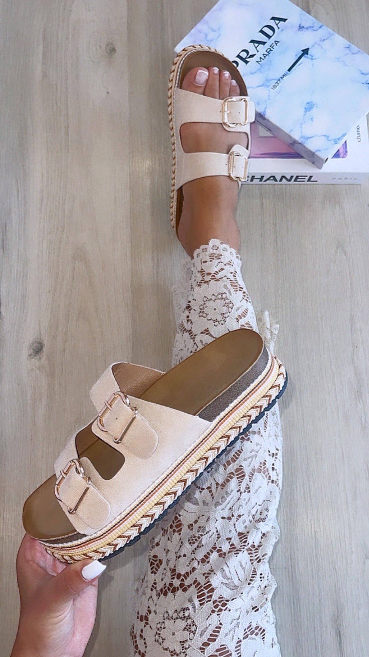 Glenda / sandali platform beige